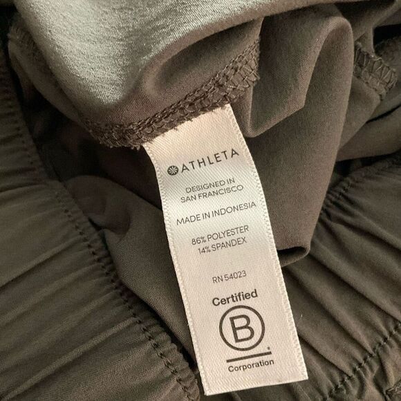 ATHLETA Skyline Belted Paper Bag Tie Waist Jogger Pants Travel Arbor Green Sz 10 - Picture 7 of 9